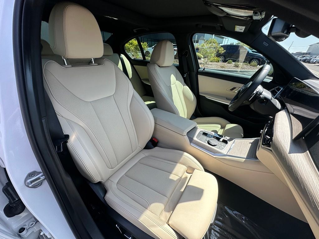 2025 BMW 3 Series 330i