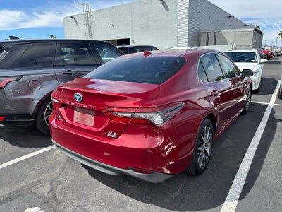 2021 Toyota Camry Hybrid XLE