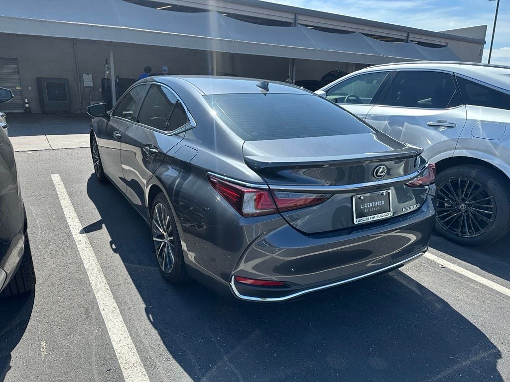 2025 Lexus ES 300h