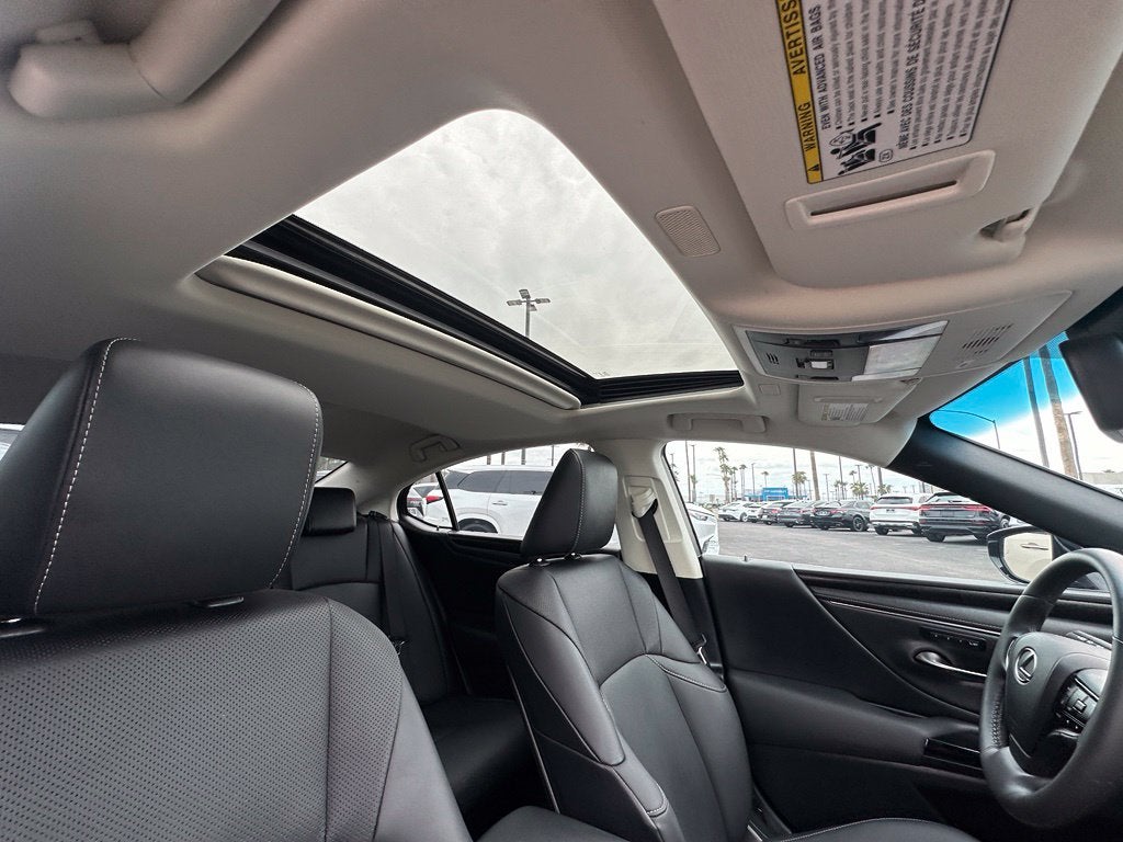 2022 Lexus ES 300h