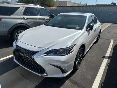 2025 Lexus ES 300h