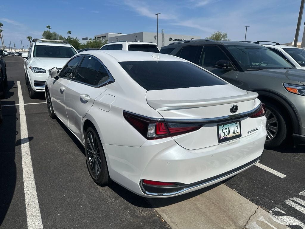 2025 Lexus ES 300h