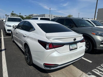 2025 Lexus ES 300h