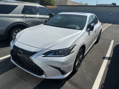 2025 Lexus ES 300h