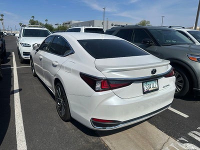 2025 Lexus ES 300h