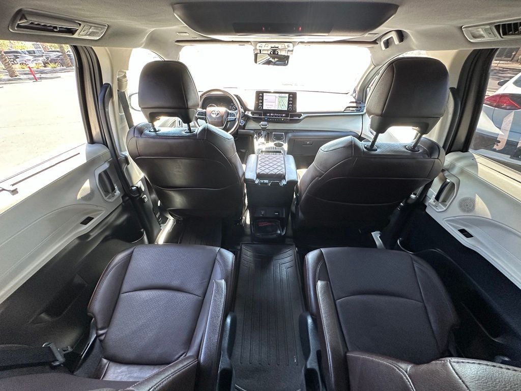 2023 Toyota Sienna Platinum 7 Passenger
