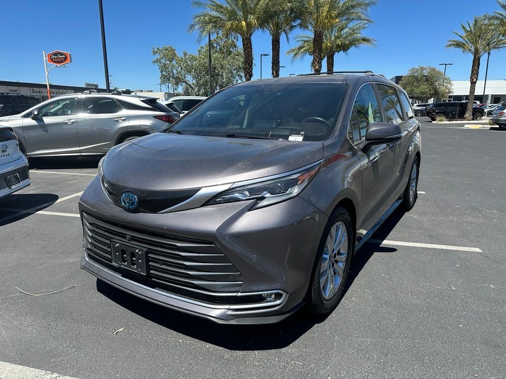 2023 Toyota Sienna Platinum 7 Passenger