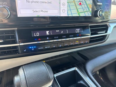 2023 Toyota Sienna Platinum 7 Passenger