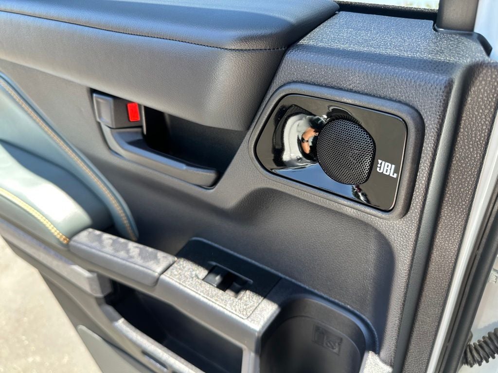 2025 Toyota 4Runner i-FORCE MAX Hybrid Trailhunter
