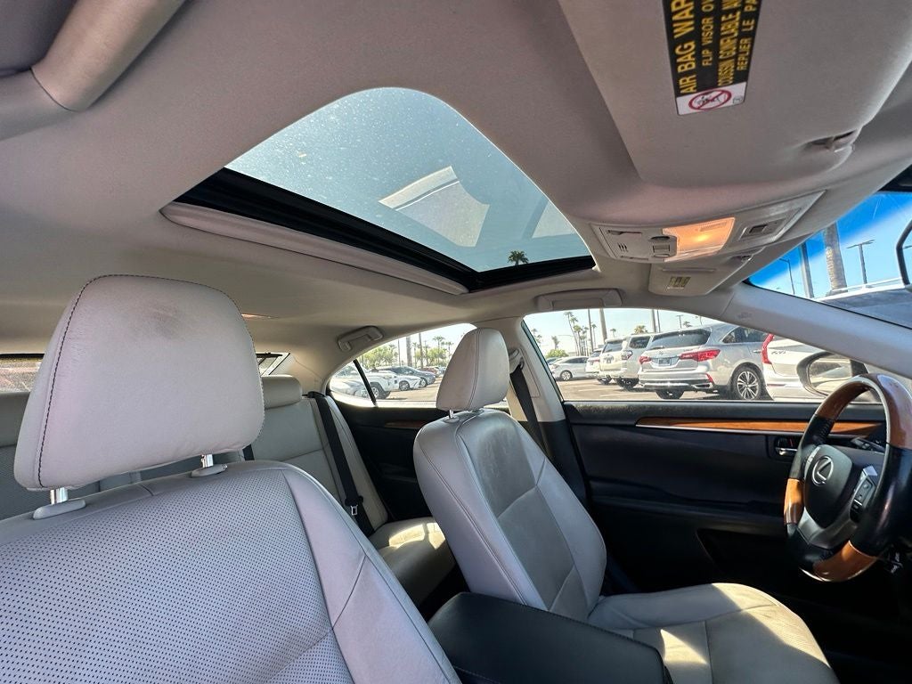 2014 Lexus ES 300h