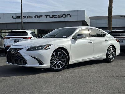 2019 Lexus ES Base