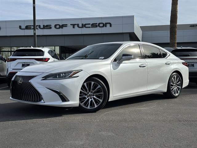 2019 Lexus ES Base