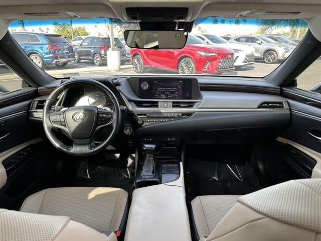 2019 Lexus ES Base