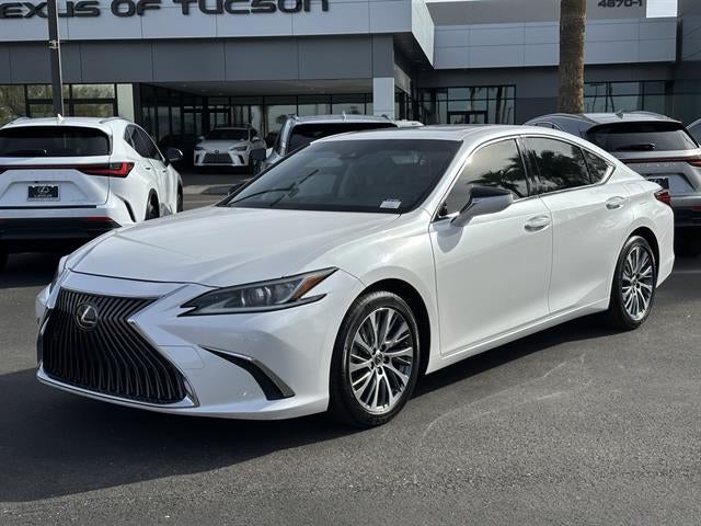 2019 Lexus ES Base