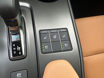 2026 Lexus UX 300h Premium
