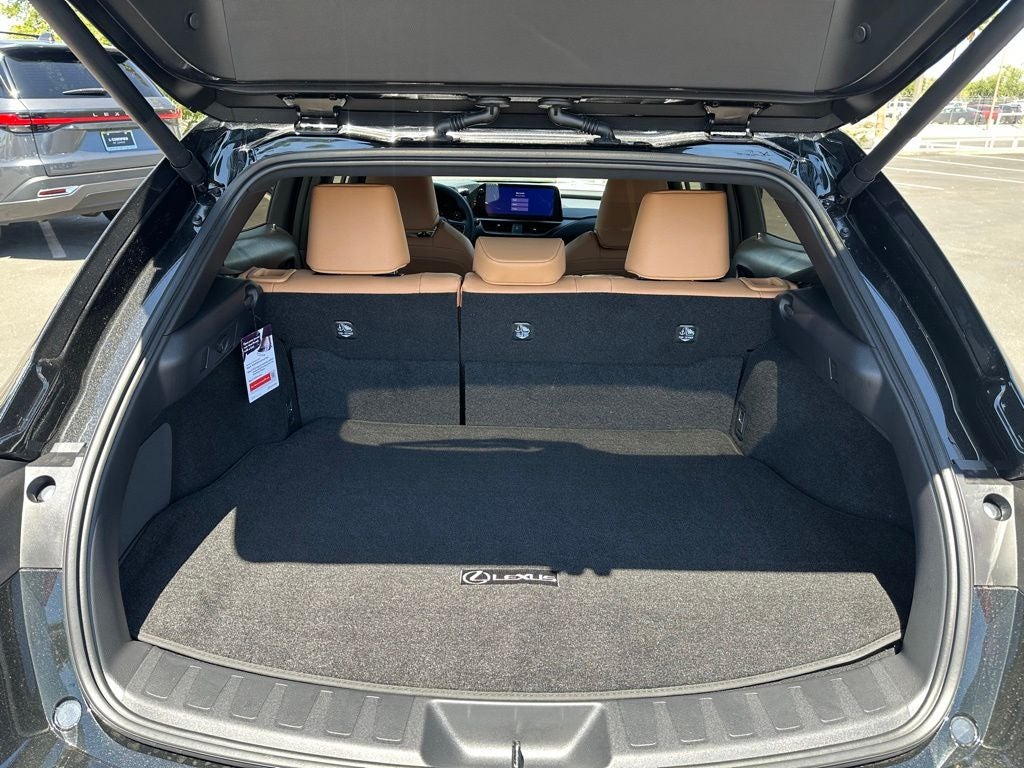 2026 Lexus UX 300h Premium