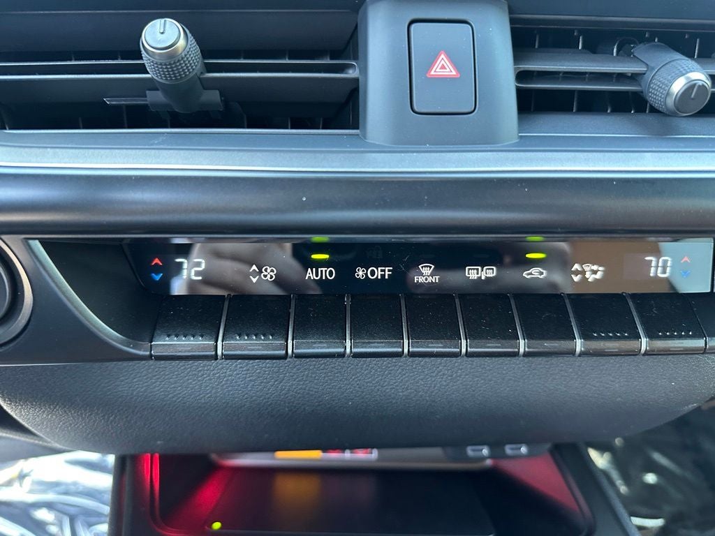 2026 Lexus UX 300h Premium