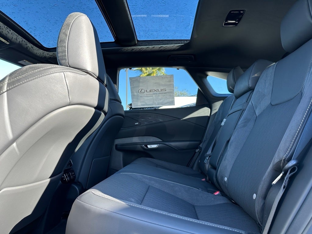 2026 Lexus RX RX 450h+ Luxury