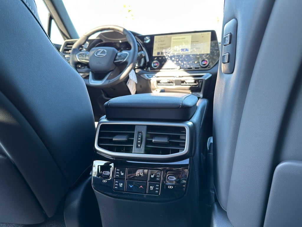 2026 Lexus RX RX 450h+ Luxury