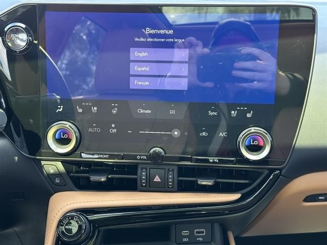 2026 Lexus NX 450h+ Luxury