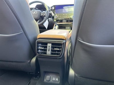 2026 Lexus NX 450h+ Luxury