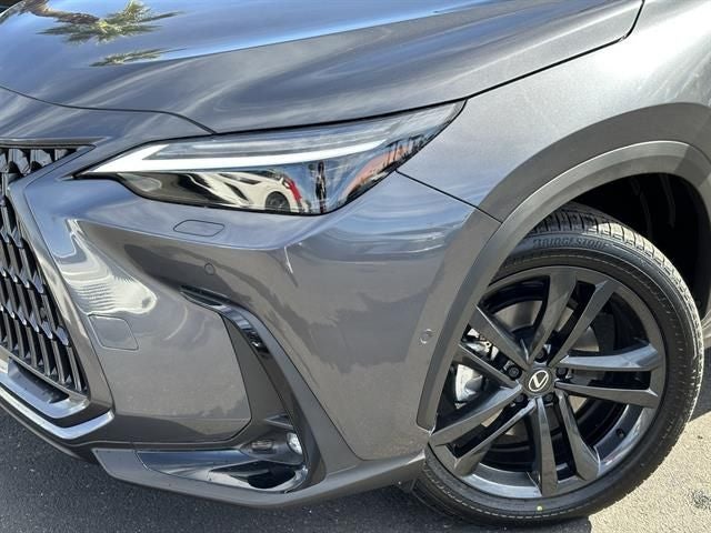 2026 Lexus NX 450h+ Luxury