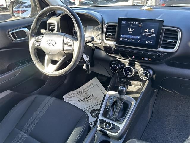 2022 Hyundai Venue SEL