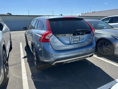 2017 Volvo V60 Cross Country T5