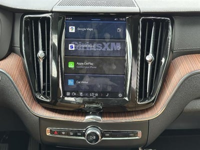 2023 Volvo XC60 B5 Ultimate Bright Theme