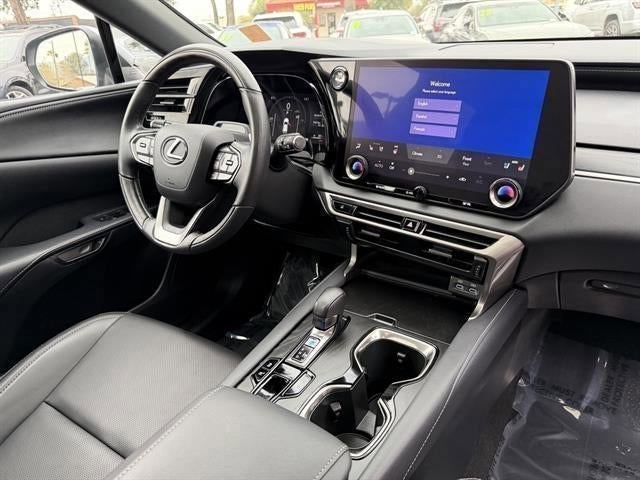 2025 Lexus RX Premium