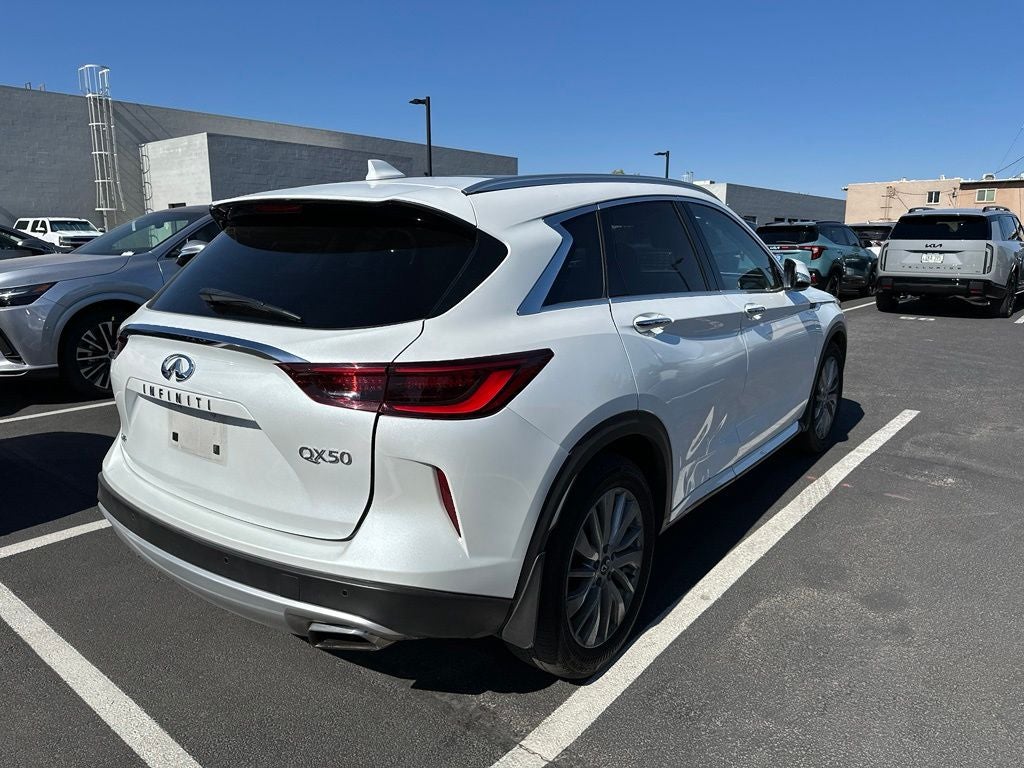 2023 INFINITI QX50 LUXE
