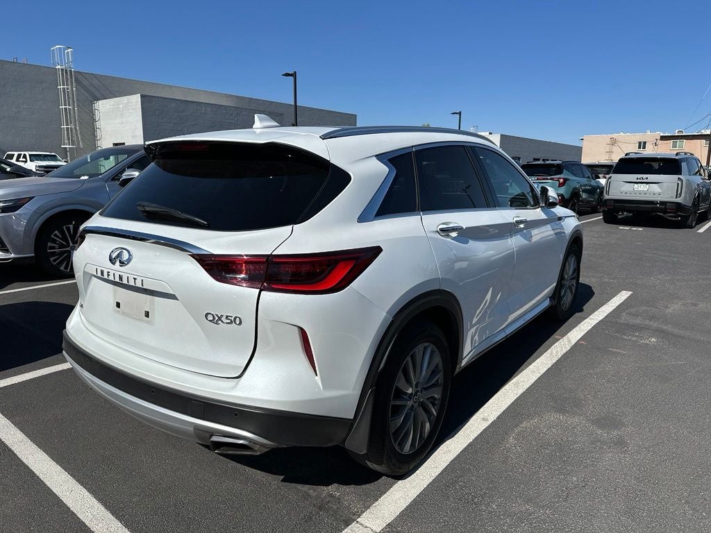 2023 INFINITI QX50 LUXE