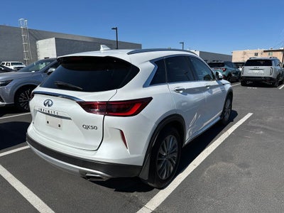 2023 INFINITI QX50 LUXE
