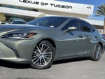 2025 Lexus ES Base