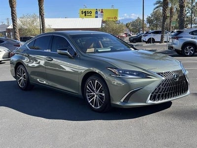 2025 Lexus ES Base