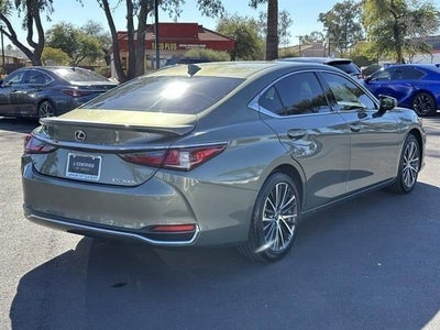 2025 Lexus ES Base