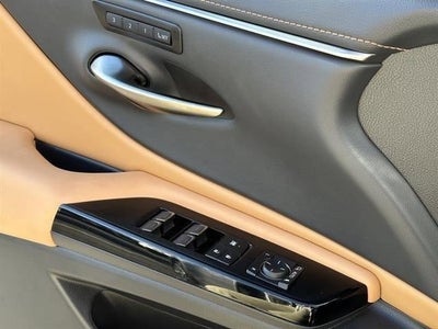 2025 Lexus ES ES 300h FWD