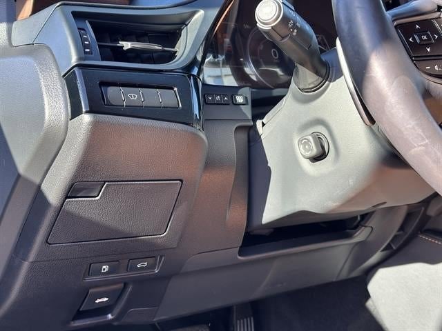 2025 Lexus ES ES 300h FWD