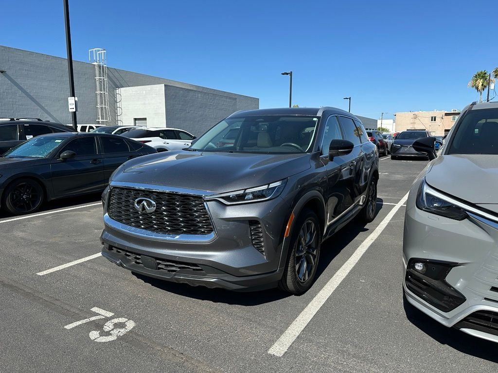2022 INFINITI QX60 LUXE