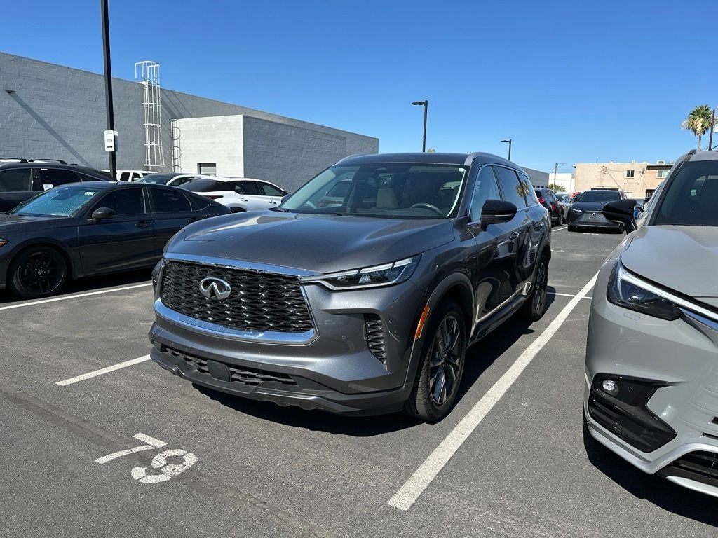 2022 INFINITI QX60 LUXE