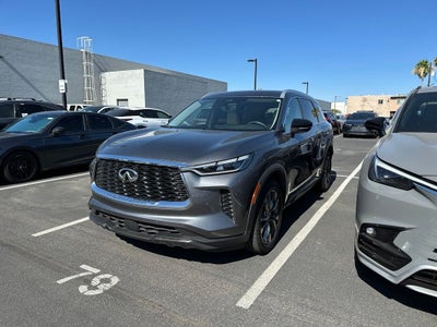 2022 INFINITI QX60 LUXE
