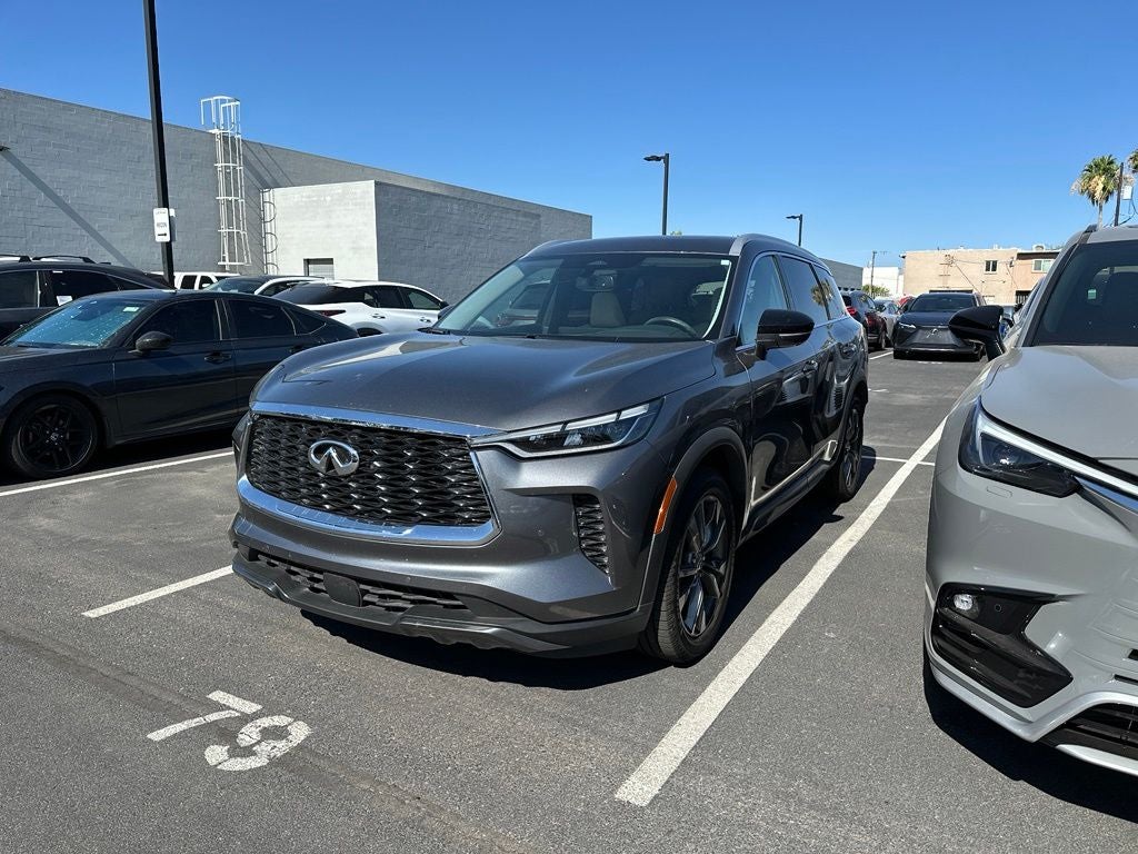 2022 INFINITI QX60 LUXE