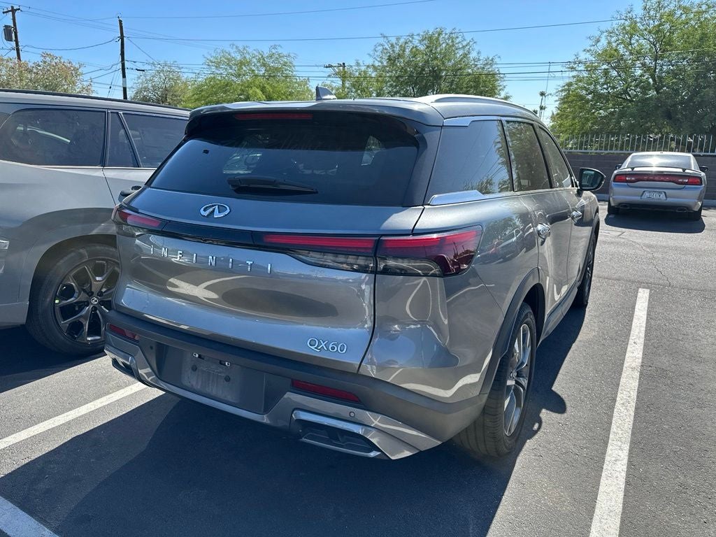 2022 INFINITI QX60 LUXE