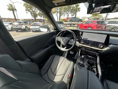 2025 Lexus TX 500h F SPORT Premium