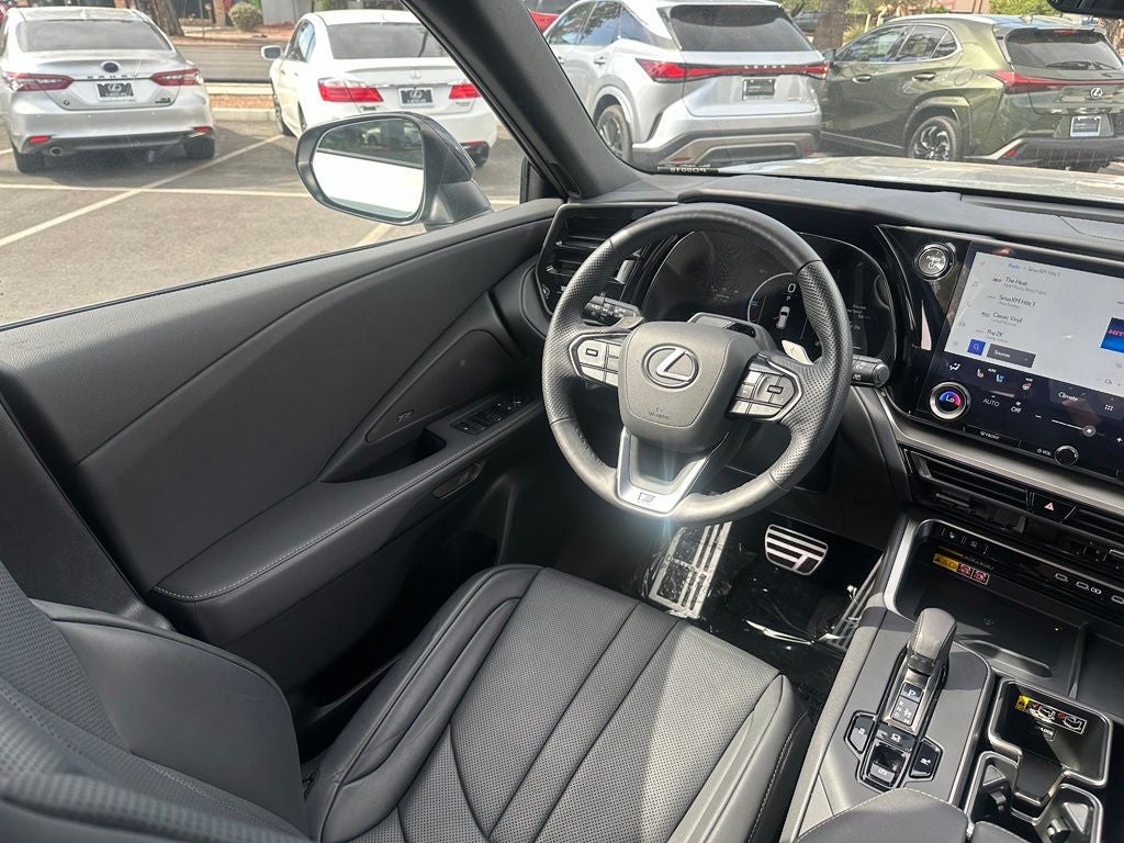 2025 Lexus TX 500h F SPORT Premium