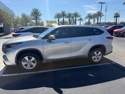 2023 Toyota Highlander LE