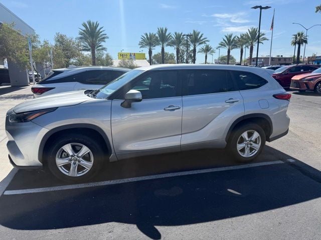 2023 Toyota Highlander LE