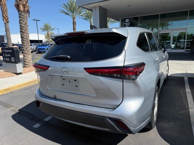 2023 Toyota Highlander LE