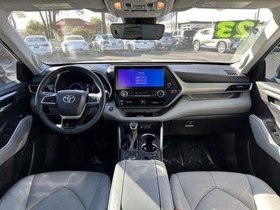 2023 Toyota Highlander L