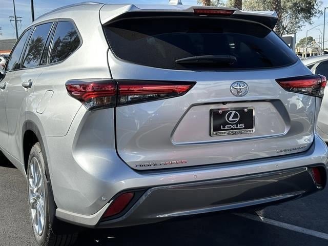 2023 Toyota Highlander L
